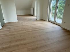 Vinylboden in Eiche