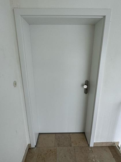 Wohnungseingangstür Fluransicht